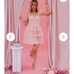 Avagowns queen of hearts in white sweetheart fabric